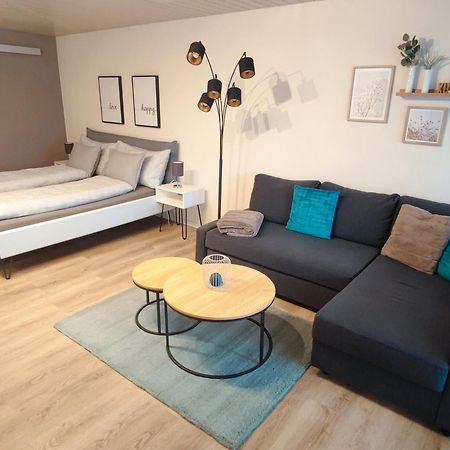 Kleine Auszeit - 2-Zimmer Ferienwohnung Spiez Eksteriør billede