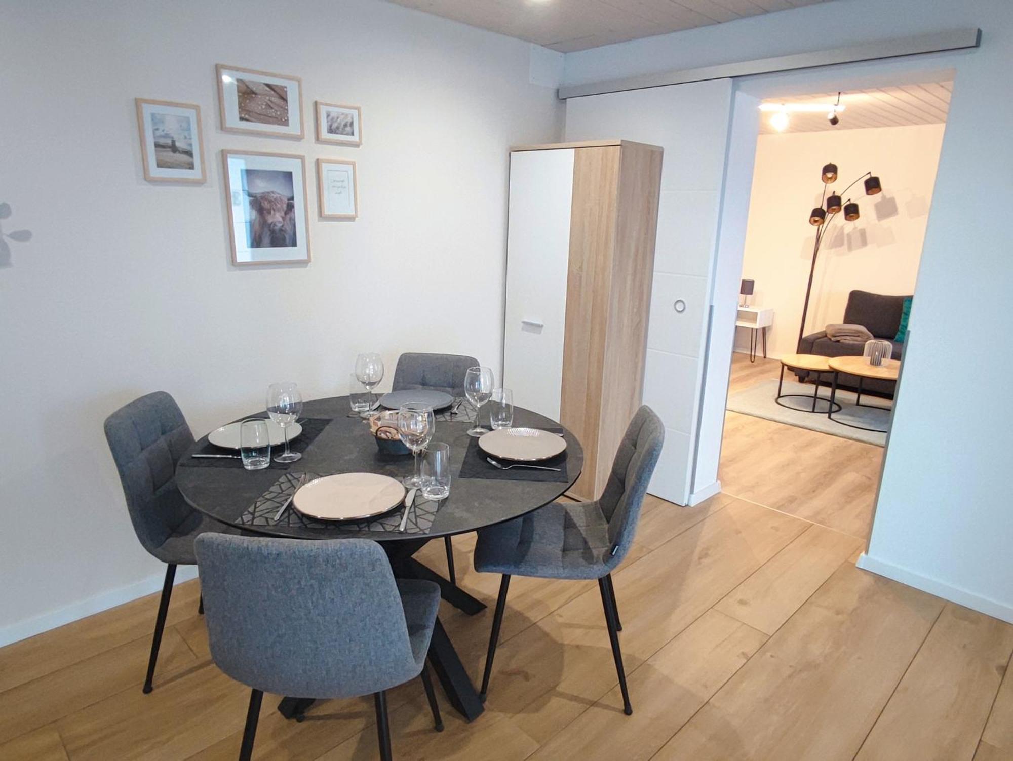 Kleine Auszeit - 2-Zimmer Ferienwohnung Spiez Eksteriør billede