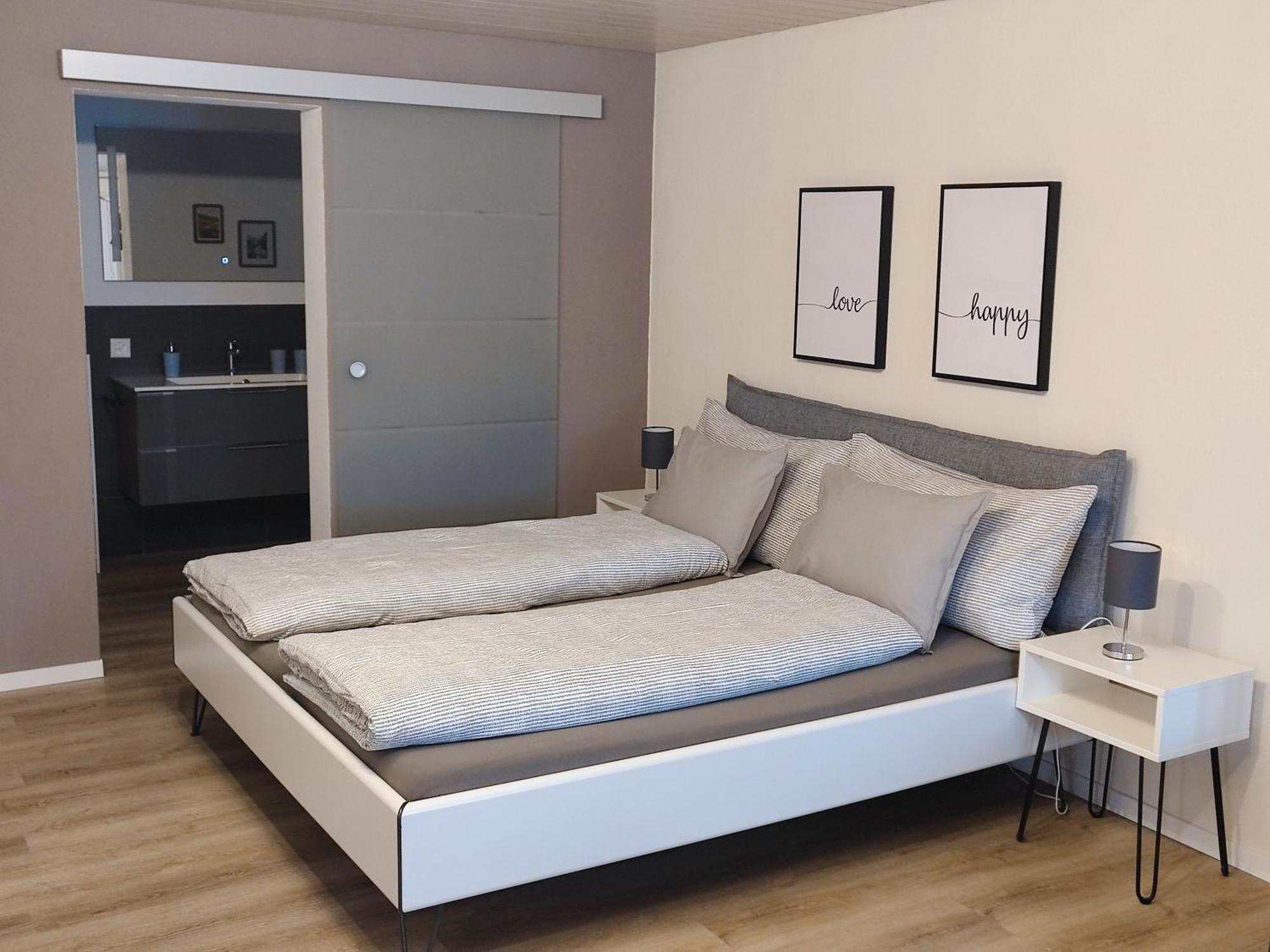 Kleine Auszeit - 2-Zimmer Ferienwohnung Spiez Eksteriør billede